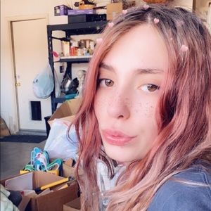 Meet your Posher, Aurora